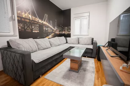 Odabašićeva | 4zida.rs