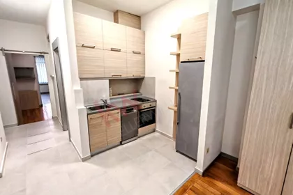 Baba Višnjina | 4zida.rs