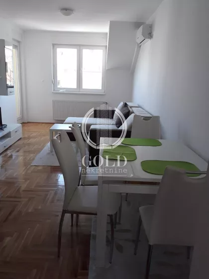 Prešernova | 4zida.rs