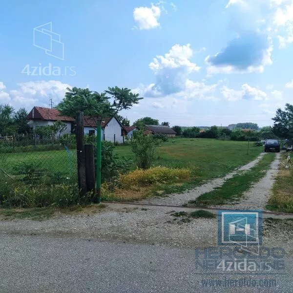 Plac | 4zida