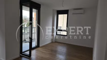 Vase Albanca | 4zida.rs