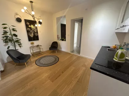 Patrijarha Varnave | 4zida.rs