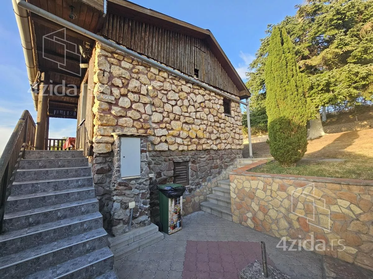 Kuća | 4zida