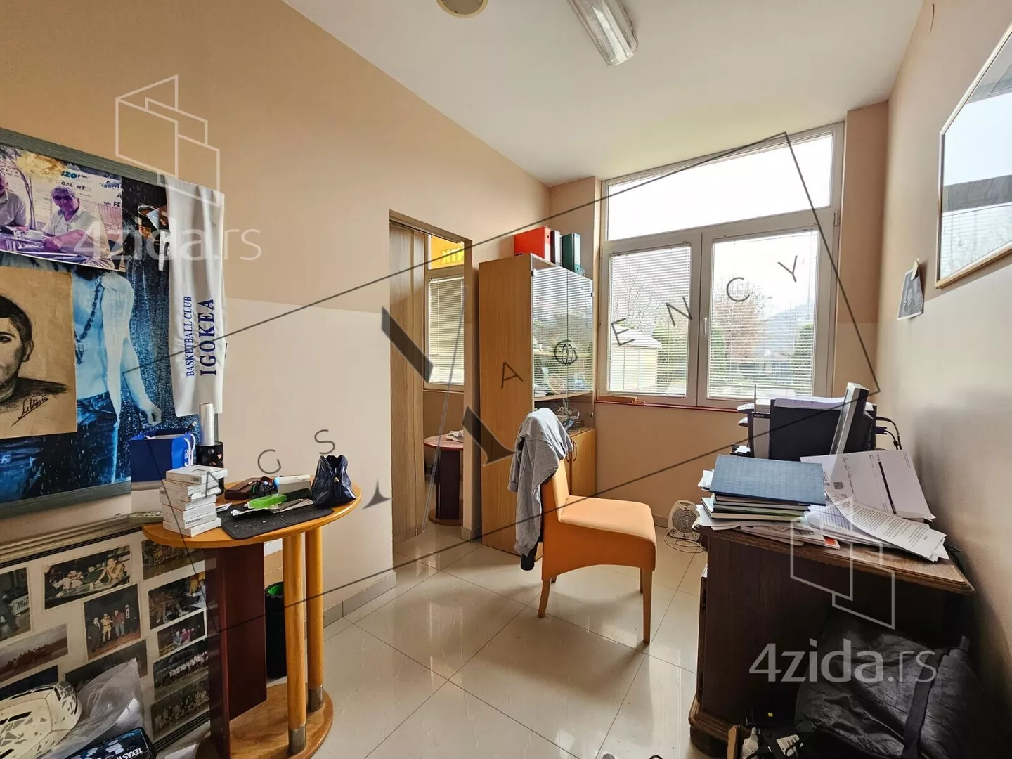 Poslovni prostor | 4zida