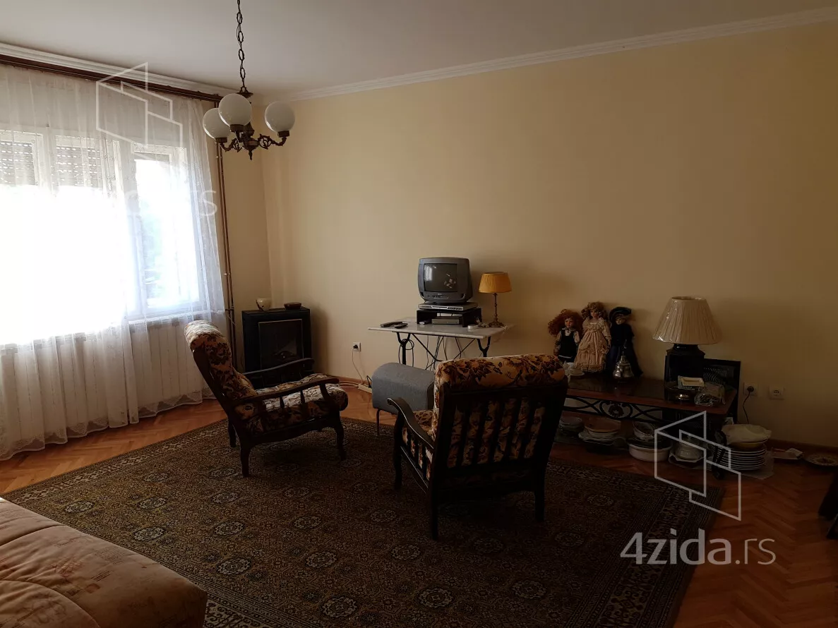 3-etažna kuća | 4zida