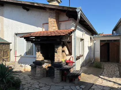 Nikole Bursaća 48 | 4zida.rs