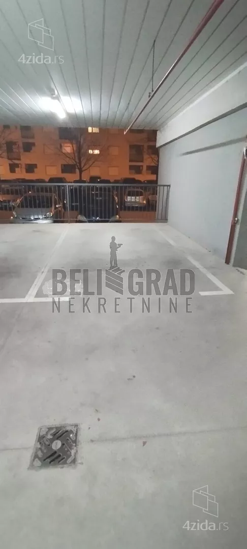Garaža | 4zida