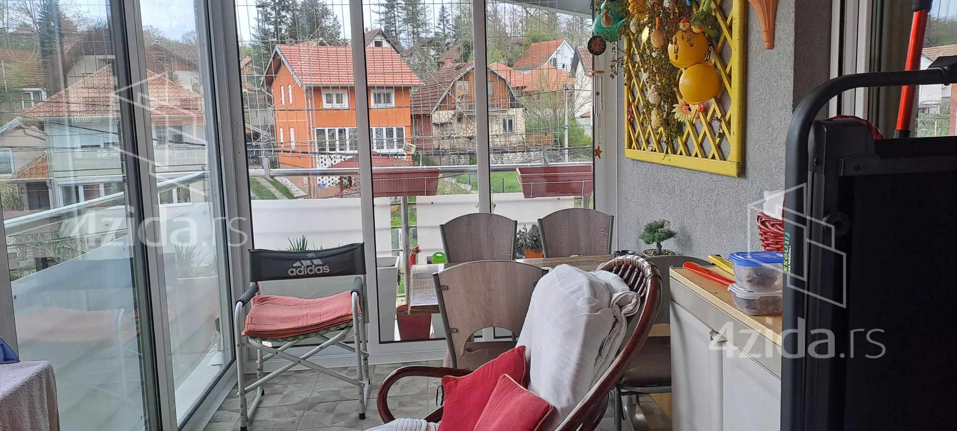 Dvoiposoban stan | 4zida