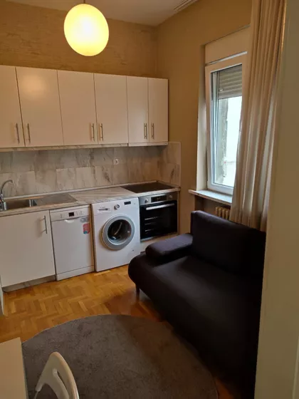 Kneza Mihaila | 4zida.rs