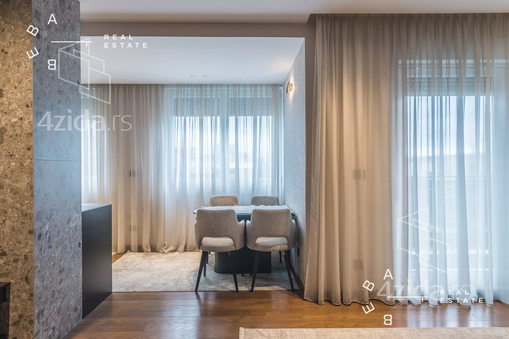 Četvorosoban stan | 4zida