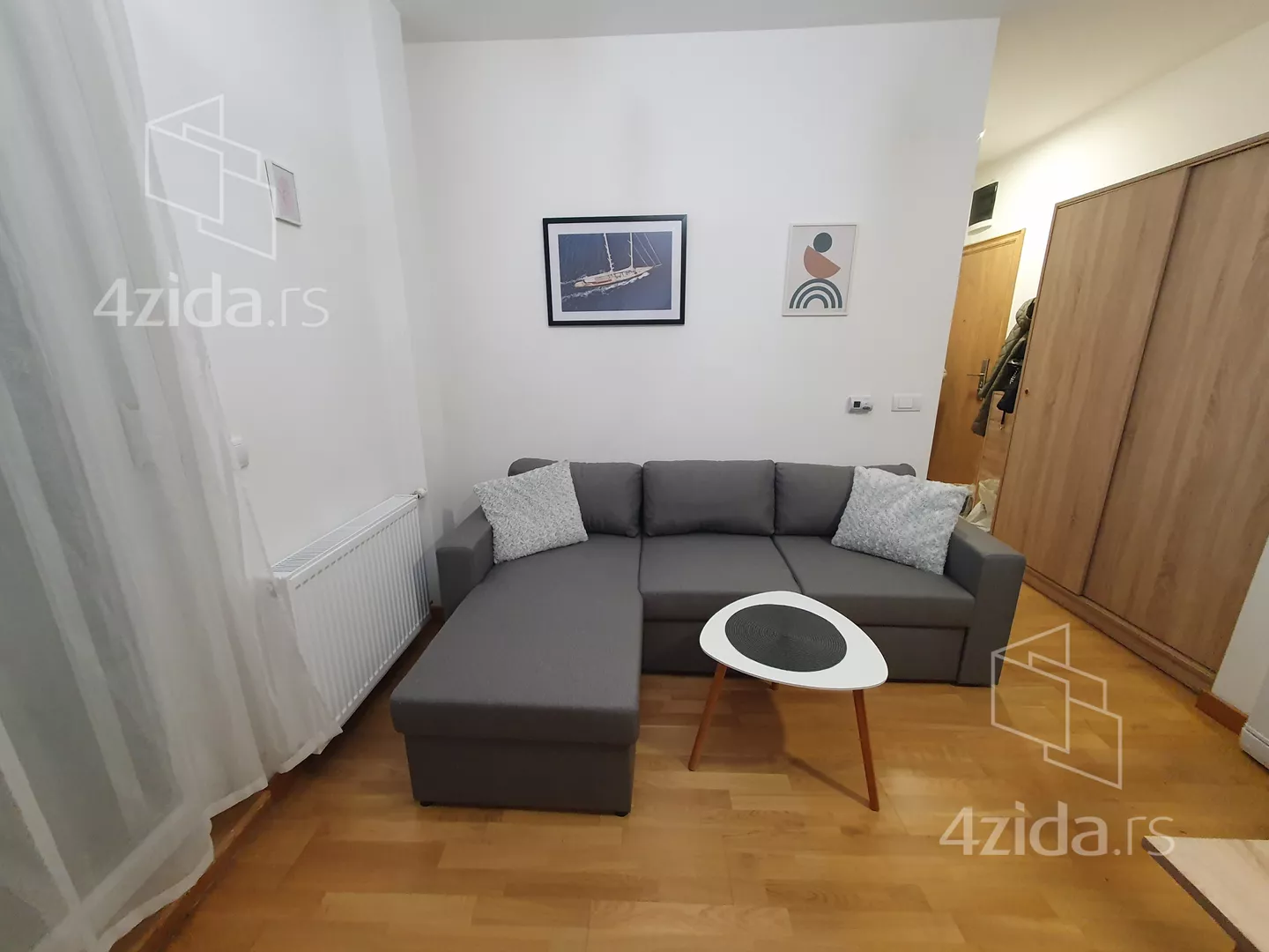 Jednoiposoban stan | 4zida