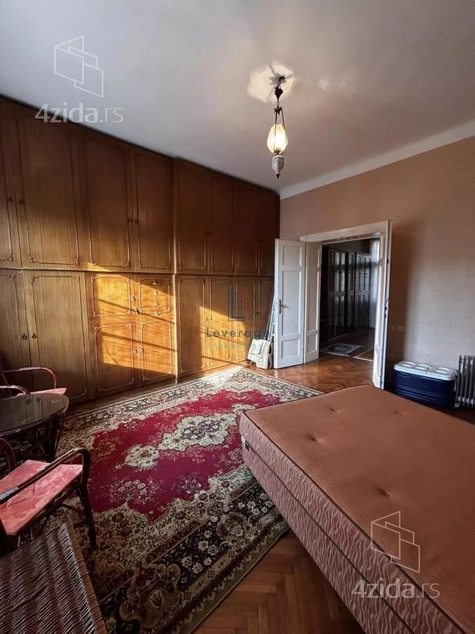 Petosoban stan | 4zida