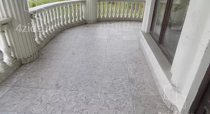 Poslovna zgrada | 4zida