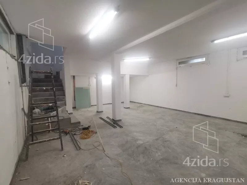 Poslovni prostor | 4zida