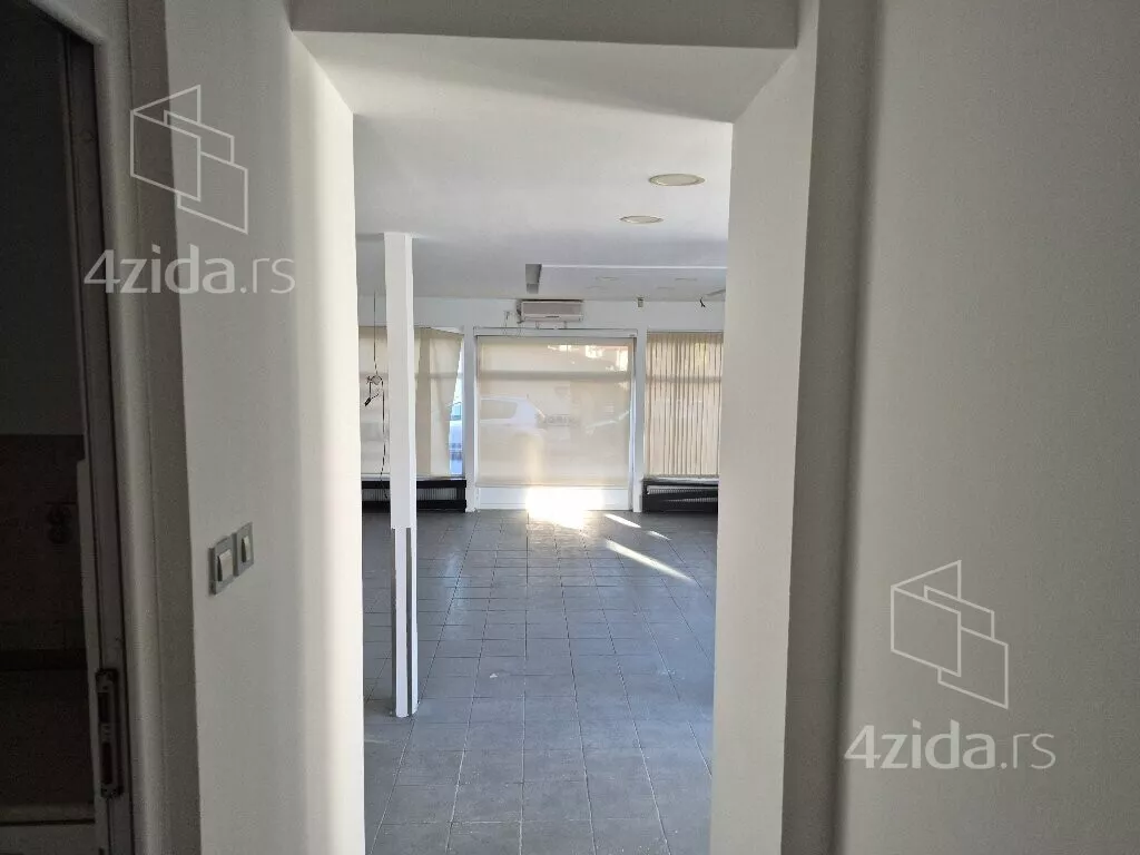 Poslovni prostor | 4zida
