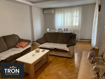 Nemanjina | 4zida.rs