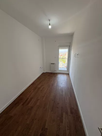 Milovana Gušića 93 | 4zida.rs