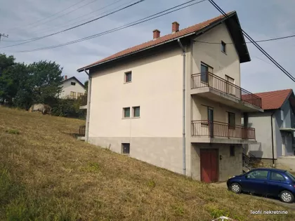 Porodice Živanović | 4zida.rs