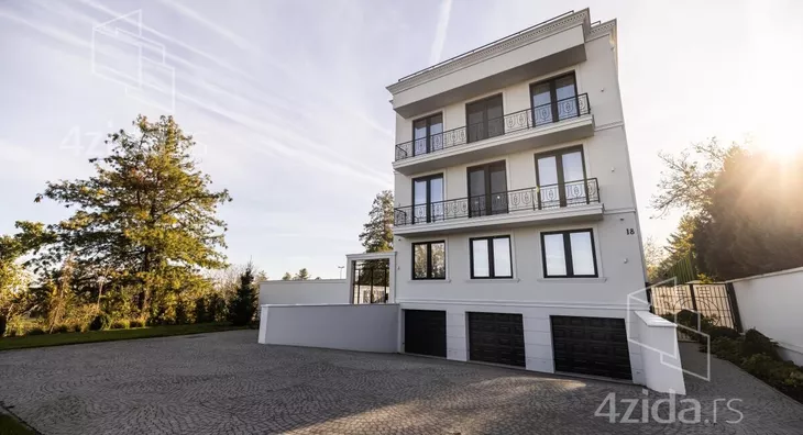 Petosoban stan | 4zida