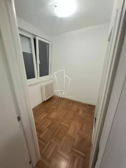 Jovana Rajića | 4zida.rs