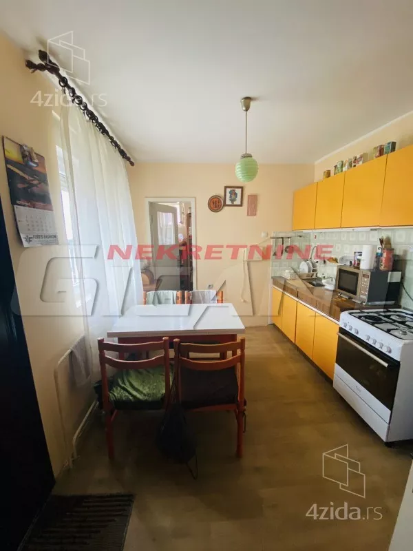 3-etažna kuća | 4zida