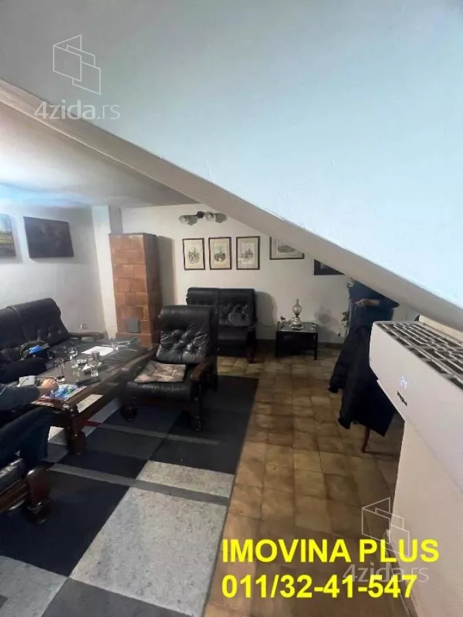 Troiposoban stan | 4zida