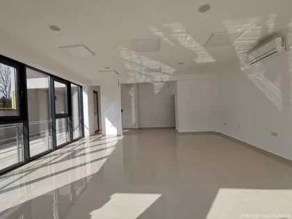 Centar preko Lepenice | 4zida.rs