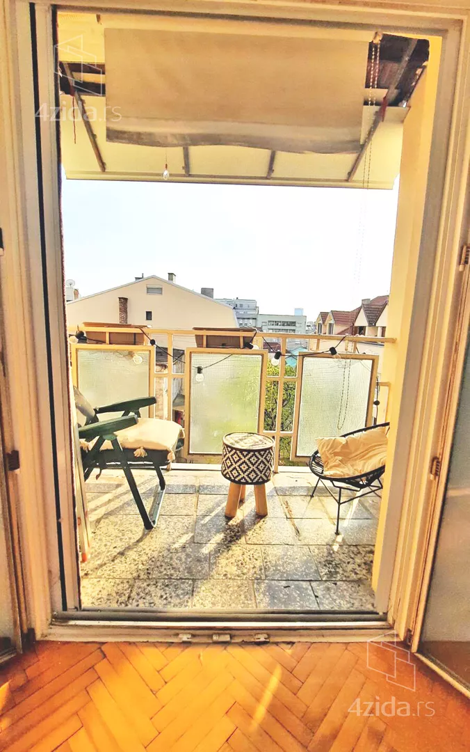 Troiposoban stan | 4zida