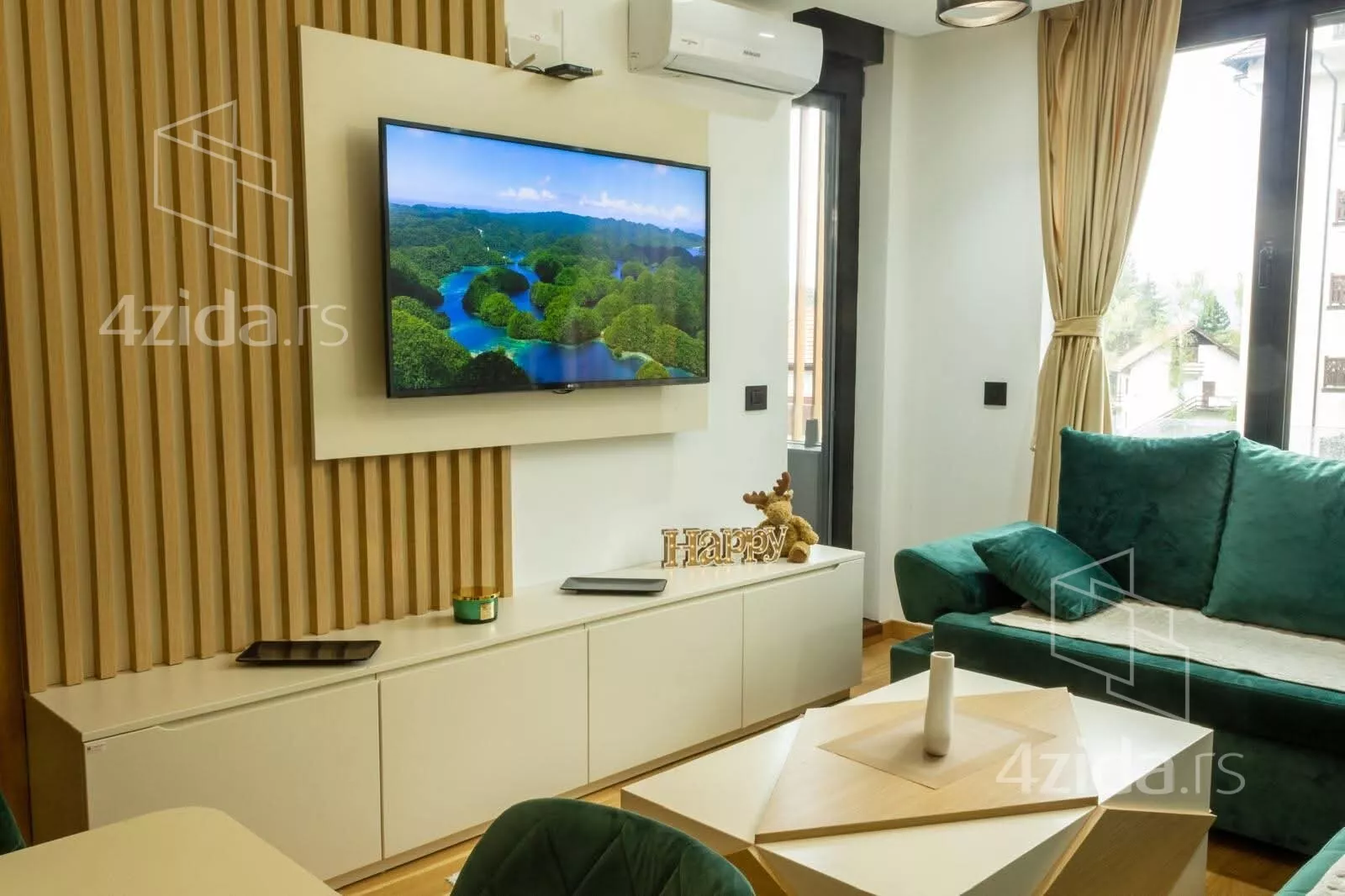 Jednoiposoban stan | 4zida