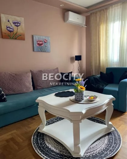 Zmaj Jovina | 4zida.rs