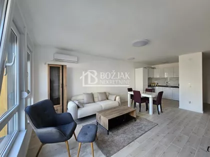 Žitni Trg | 4zida.rs