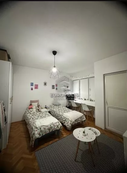 Slavujev Venac | 4zida.rs