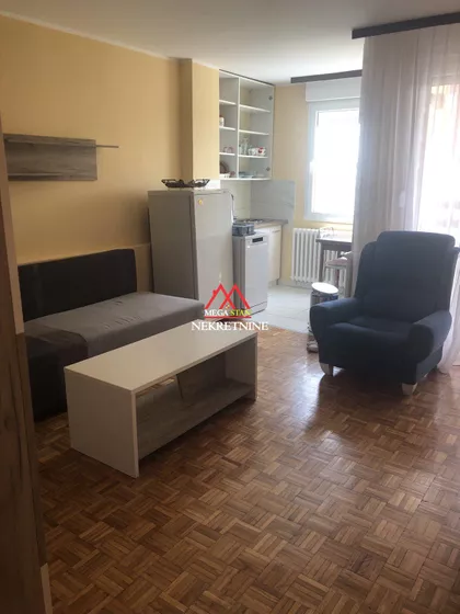 Bulevar Cara Lazara | 4zida.rs