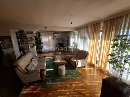 Petlovo Brdo | 4zida.rs