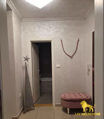 SOMBORSKA | 4zida.rs