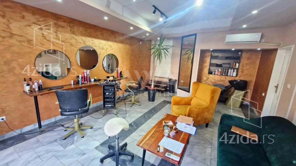 Poslovni prostor | 4zida