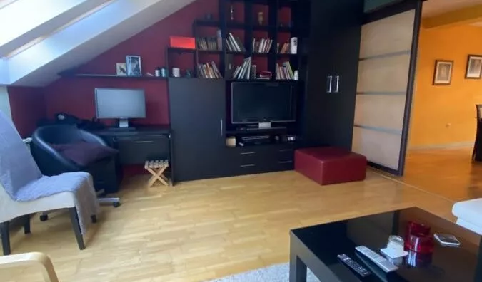 Četvoroiposoban stan | 4zida