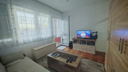 Milana Ajvaza | 4zida.rs