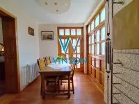 Šestoiposoban stan | 4zida