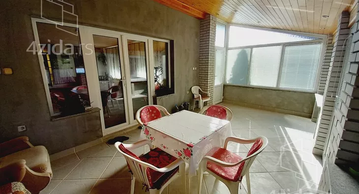 Kuća | 4zida