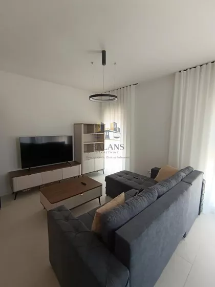 Novi Banovci | 4zida.rs