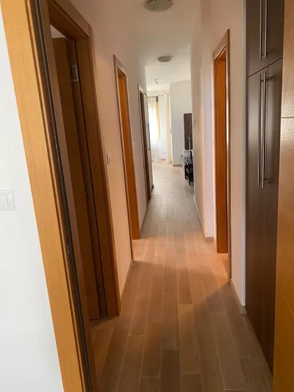 Krunski Venac | 4zida.rs