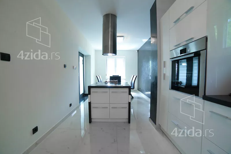 3-etažna kuća | 4zida