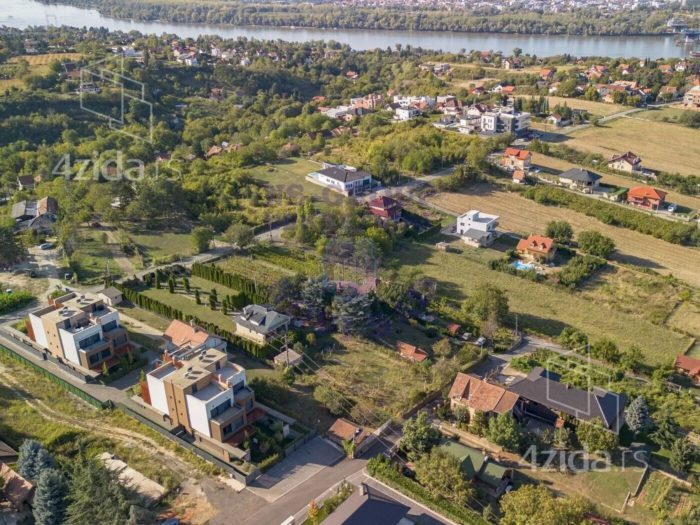 Građevinsko zemljište | 4zida