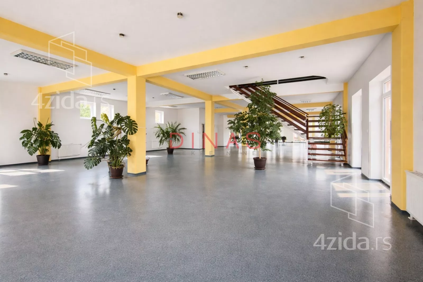 Poslovni prostor | 4zida