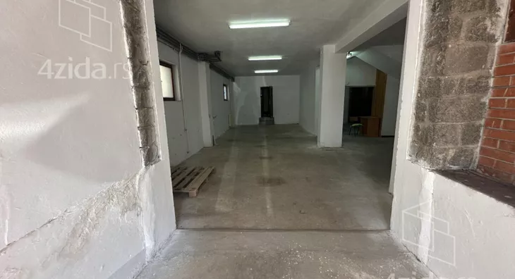 Poslovni prostor | 4zida