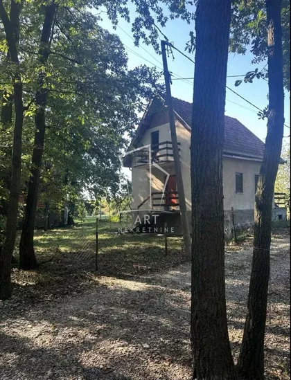 Kosmajska | 4zida.rs