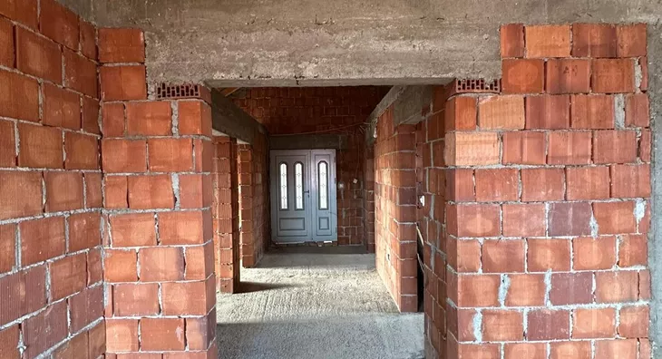 Četvoroiposoban stan | 4zida