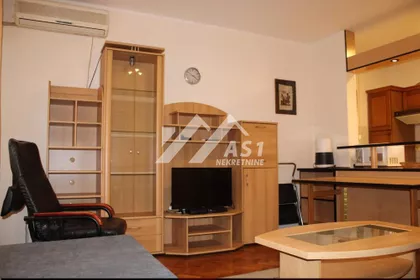 Dušana Vasiljeva | 4zida.rs