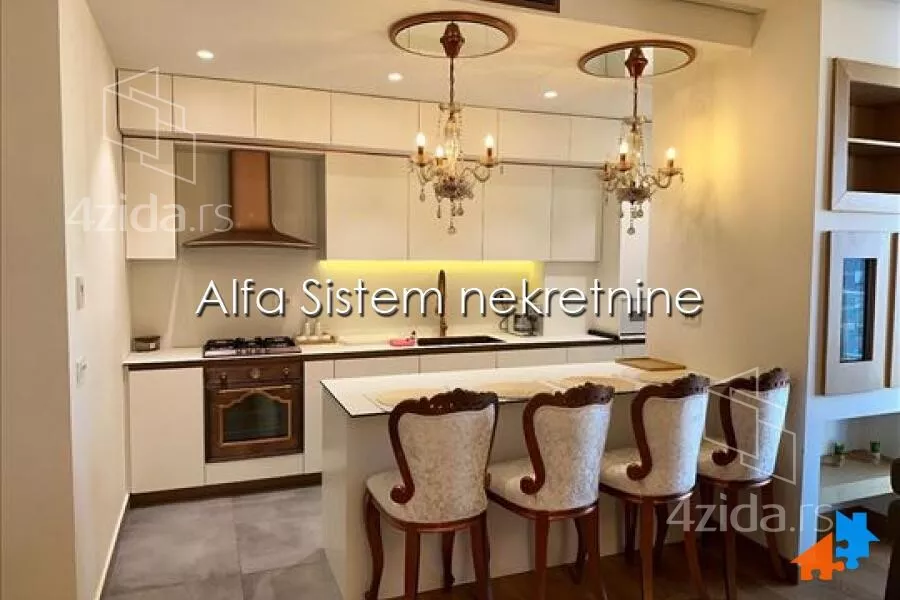 Četvorosoban stan | 4zida